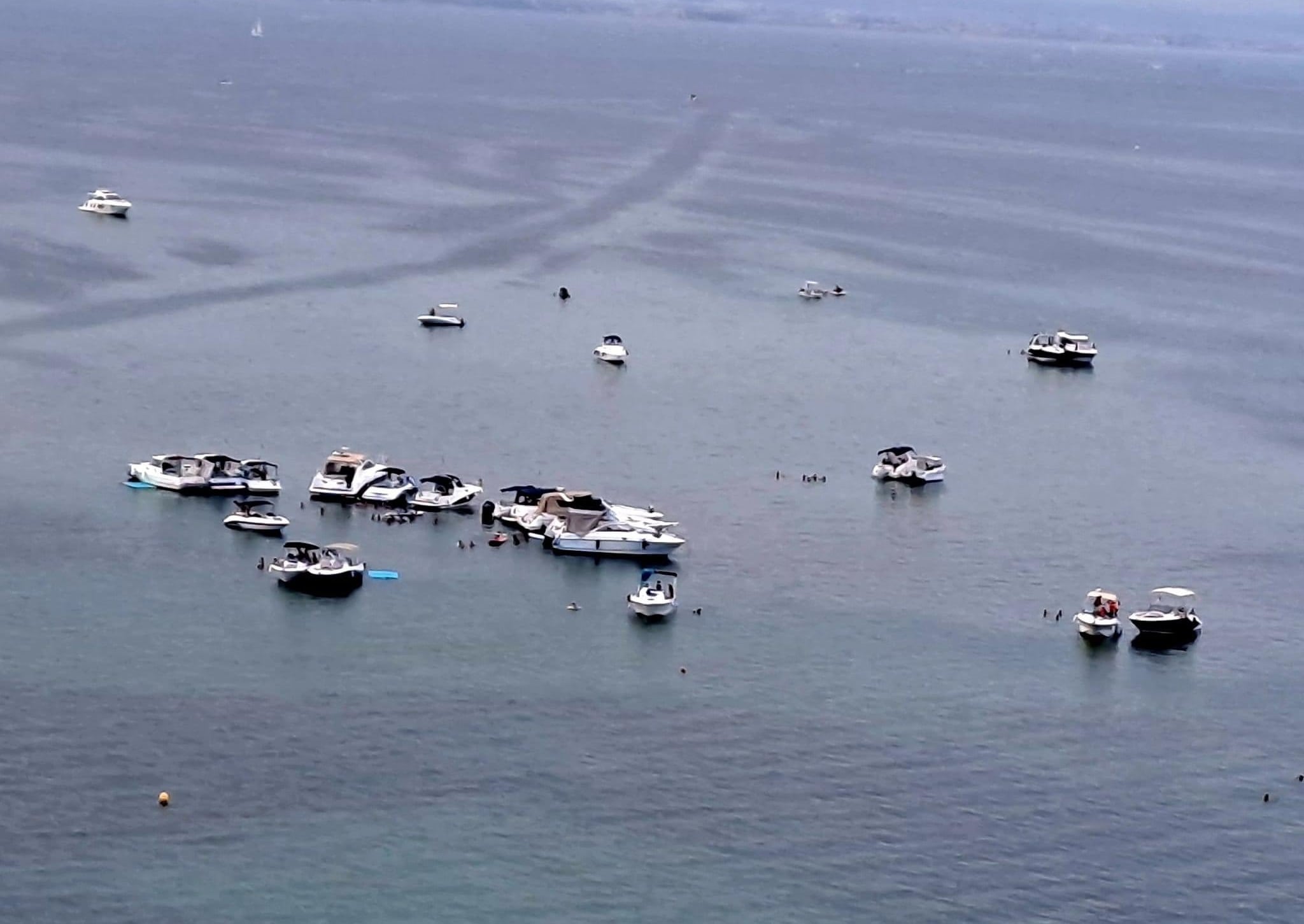 Fondeos ilegales en el Mar Menor