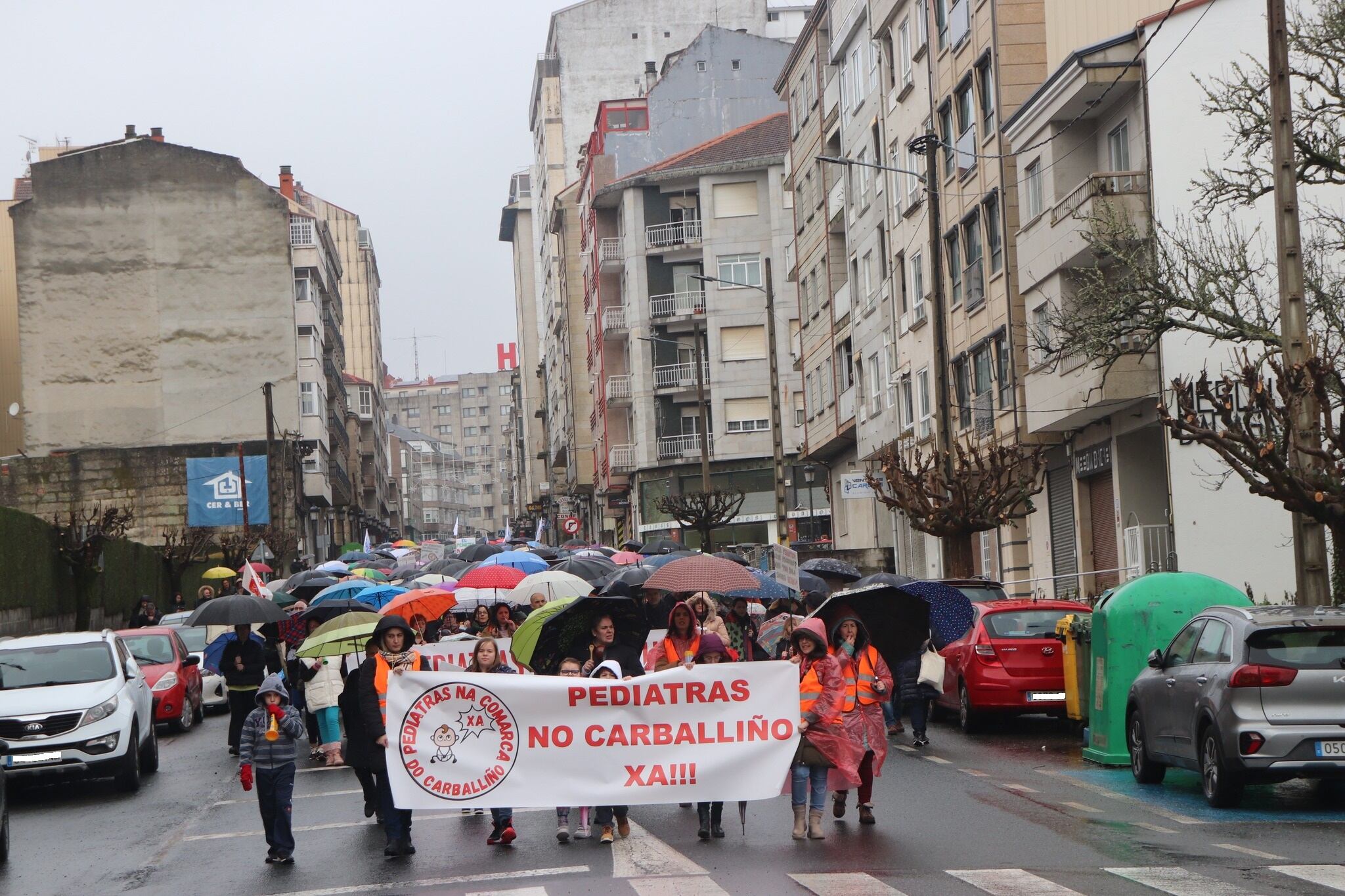 Movilización en O Carballiño para reclamar un servicio de pediatría "digno"