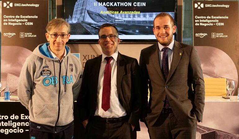 Moncho Fernández, Andrés Graña (DXC) y Dani Agra (Marketing Obradoiro) esta mañana 