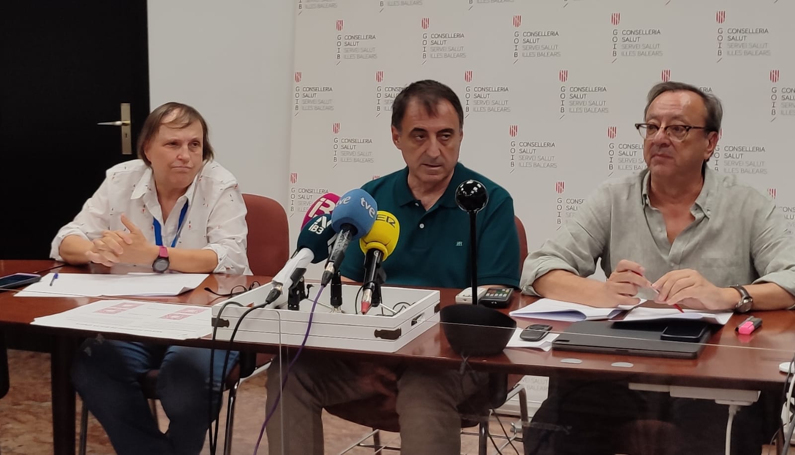 Un momento durante la presentación de los datos de listas de espera