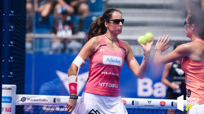 Cada partit que juguen es nota més la compenetració de la nova parella del pàdel femení.