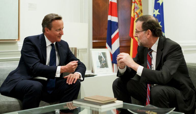 David Cameron junto a Mariano Rajoy durante su encuentro en La Moncloa