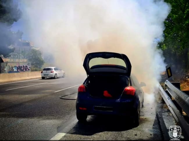 Vehículo ardiendo en Guadalajara