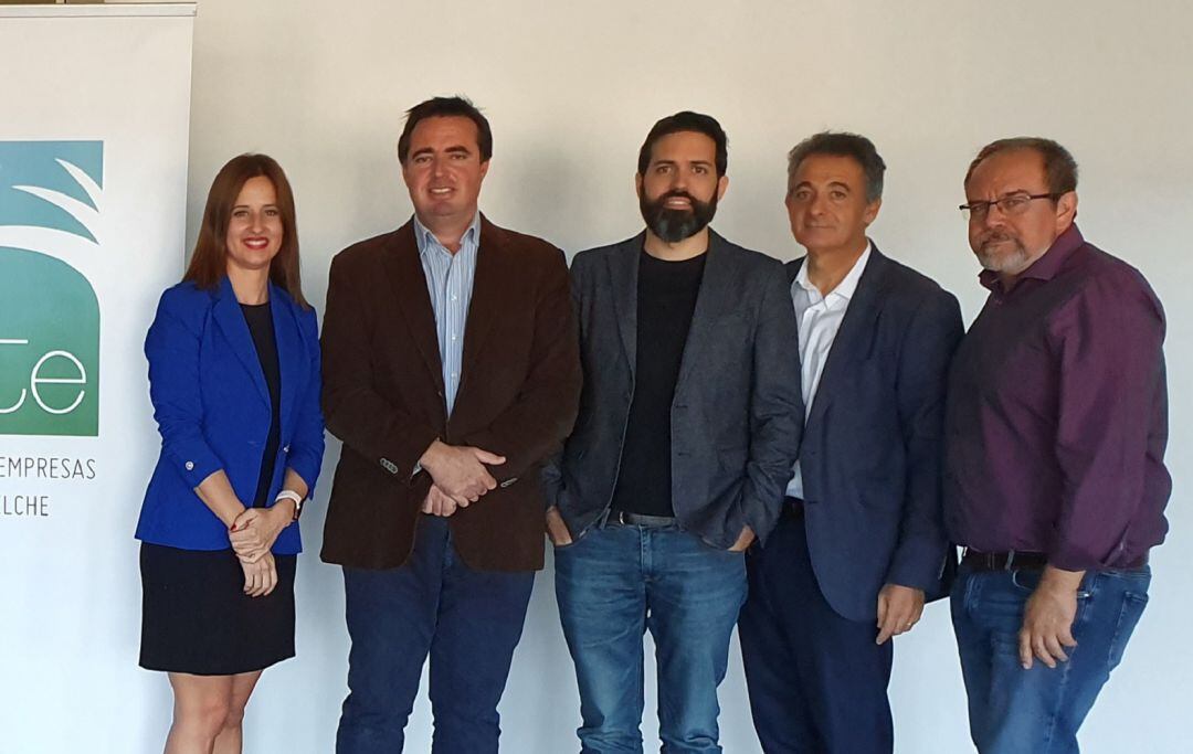 Herick Campos con responsables de Aete