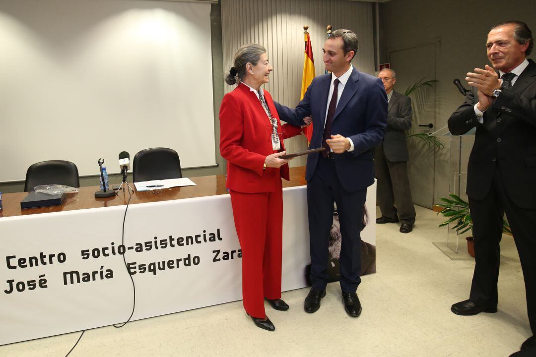 El presidente de la Diputación, César Sánchez, en una entrega de premio en el Centro Doctor Esquerdo, una de las competencias impropias que Generalitat asumiría tras el anuncio de Puig.