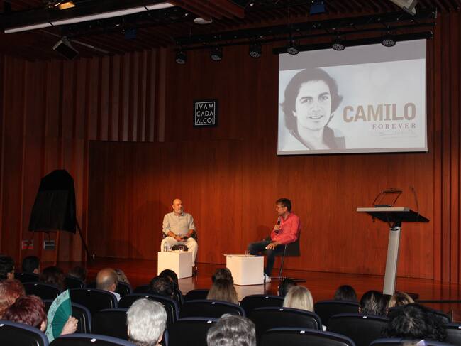 Amando Cifuentes y Fernando Neira durante la presentación del disco 'Camilo Forever'