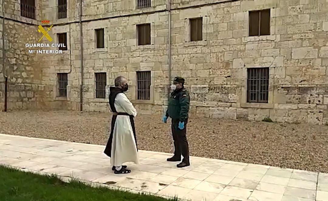 La Guardia Civil visita los conventos y monasterios de zonas rurales para conocer su situación y necesidades