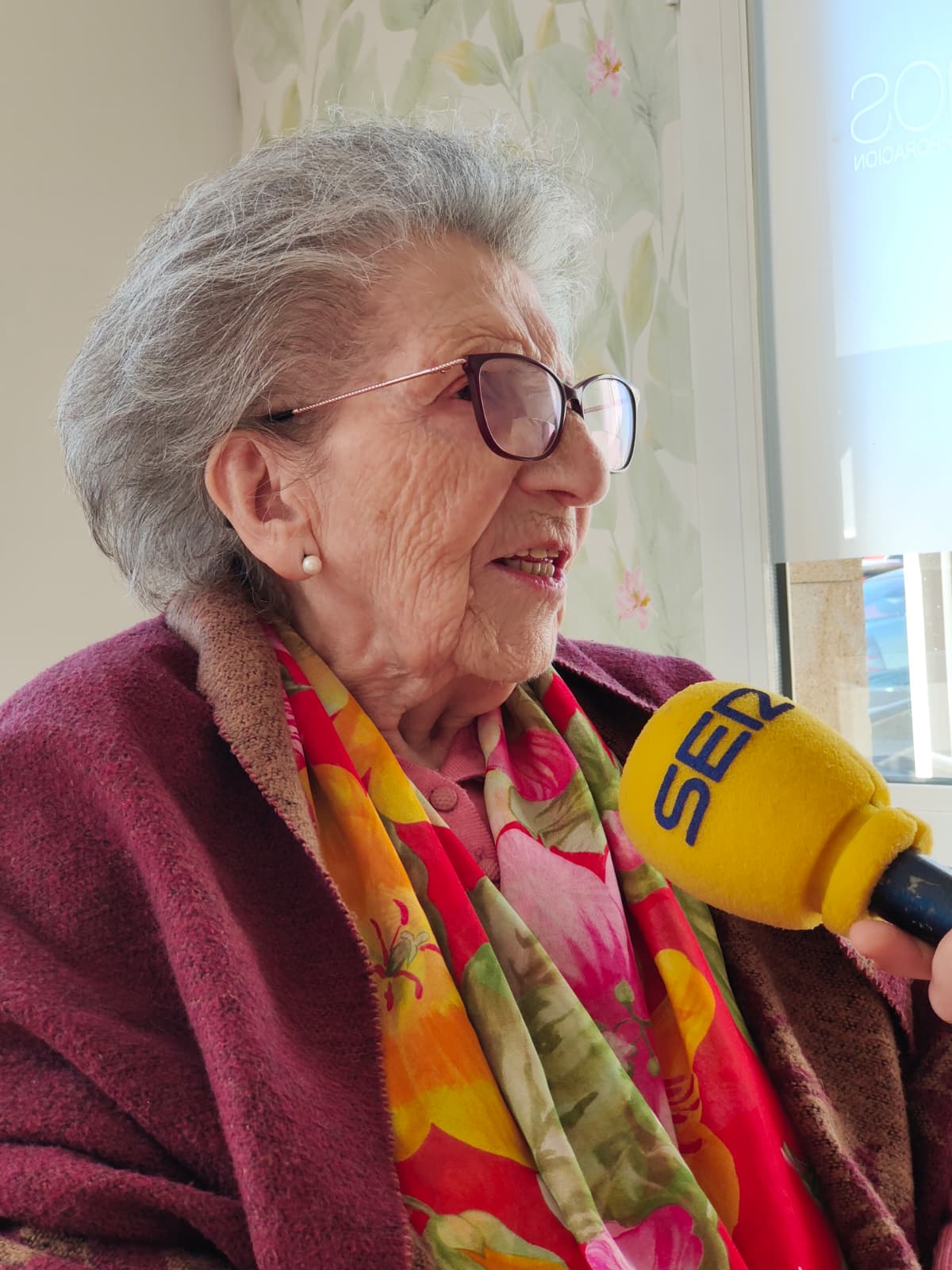 Pilar nos ha atendido en la residencia Los Álamos, en la que vive