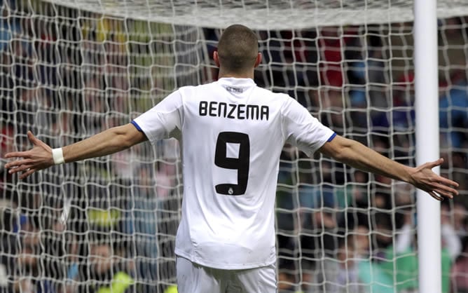 El francés celebra su gol ante el Levante en el Santiago Bernabéu