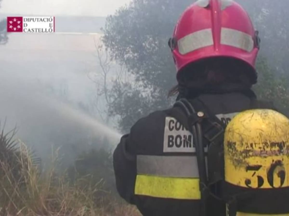 Declarado un incendio en Cabanes que afecta a zona forestal