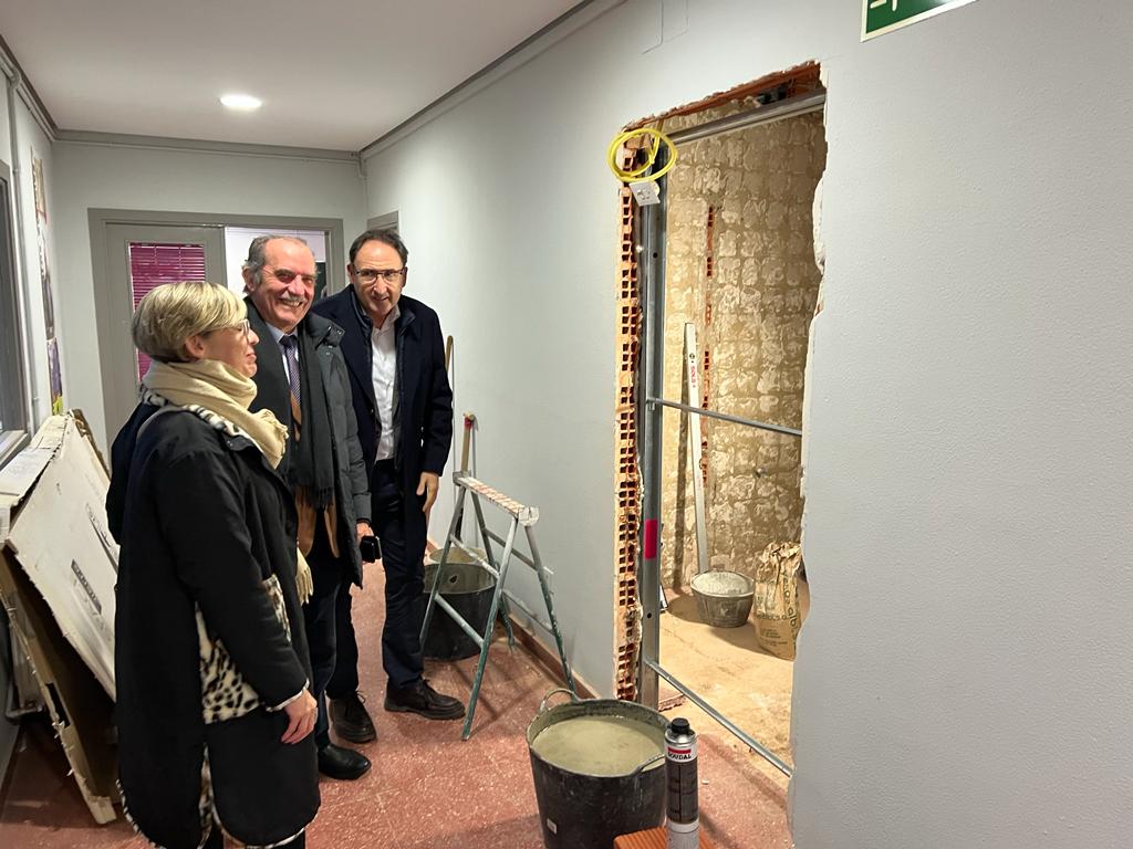 Visita de responsables municipales a las obras del CEAS