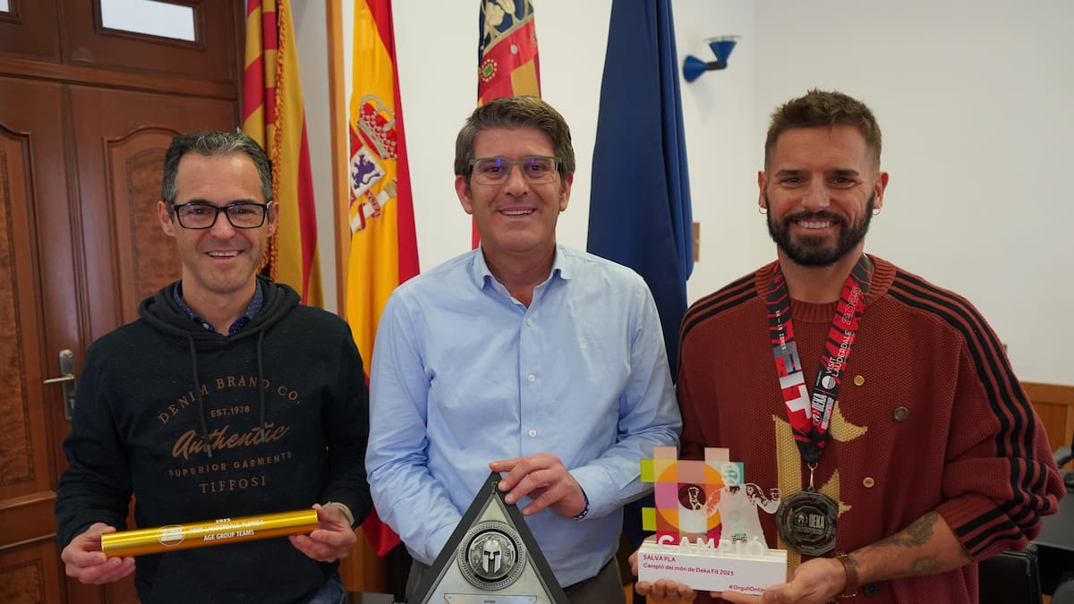 Ontinyent reconoce el éxito del campeón del mundo por equipos de DEKA FIT, Salva Pla