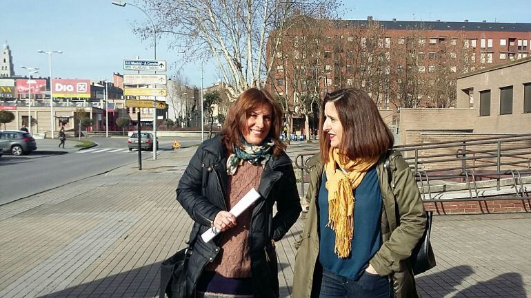 Concejalas de USE, Cristina López e Isabel Báilez