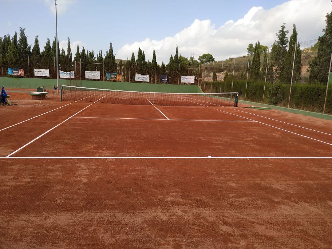 Las pistas del Amigos del Tenis de Elda esperan un fin de semana intenso