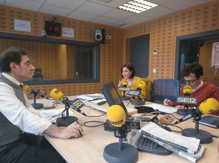 Jesús Enríquez, María Sánchez y Pedro Herrero en la Junta de Portavoces