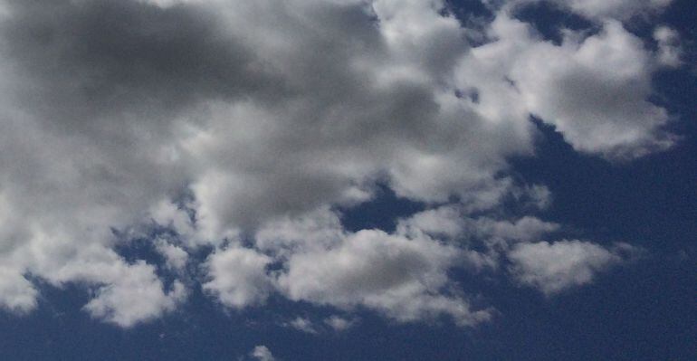 Este miércoles amancemos con cielos despejados que se irán cubriendo a lo largo del día, aunque sin riesgo de lluvia