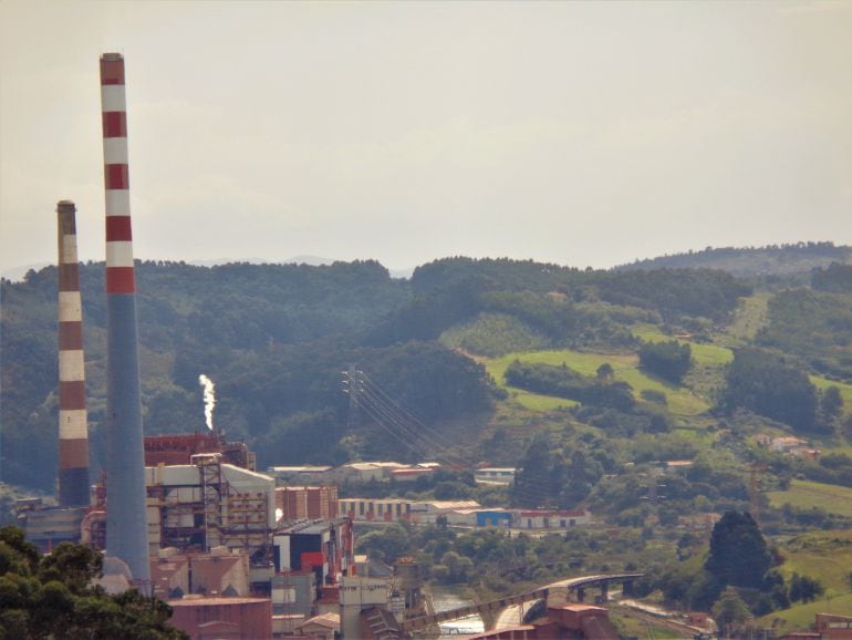 Factoría de Arcelor en Veriña. La industria electrintensiva tiene en la energía entre el 20 y el 40 % del total de sus costes