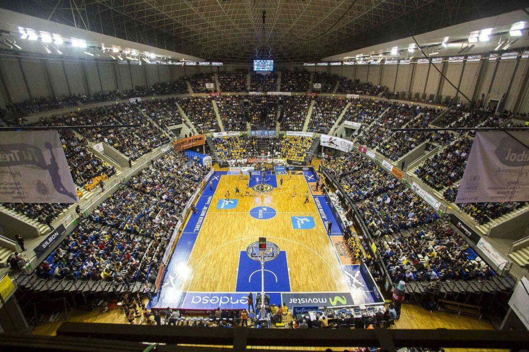 El Pabellón Insular Santiago Martín, sede de los partidos del CB Canarias.