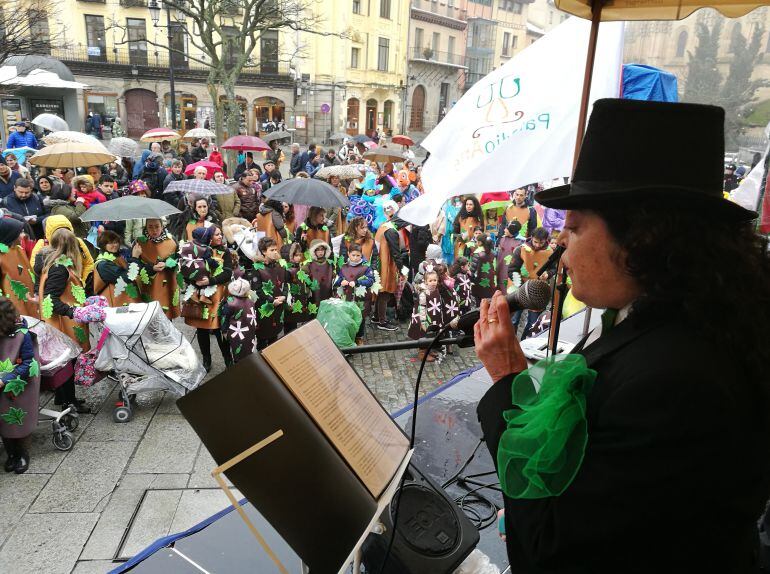 La directora de Teatro Paladio Marta Cantero durante el pregón de las fiestas de carnaval de la capital