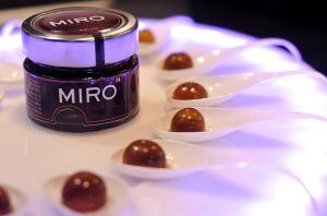 Així són les esferificacions de vermut de Vermuts Miró.