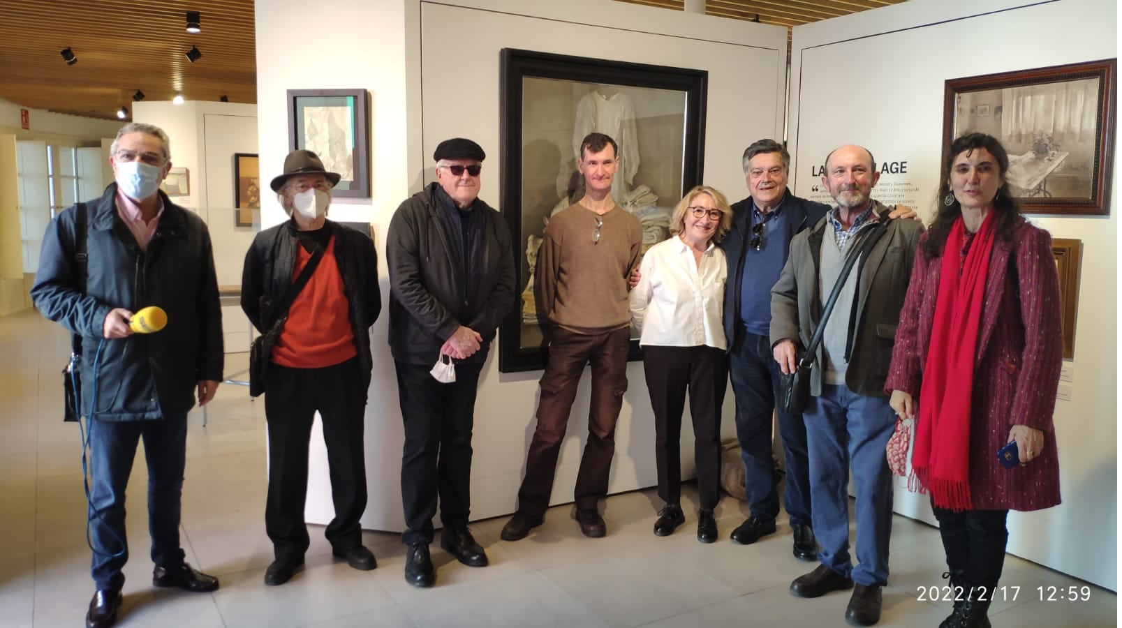 Amigos y familiares, junto a Salomón Hachuel, en el programa de Benito Moreno