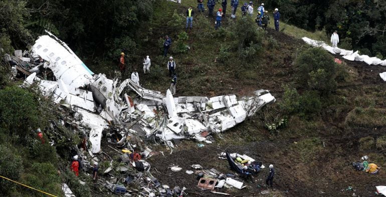 Los restos del avión accidentado en Colombia