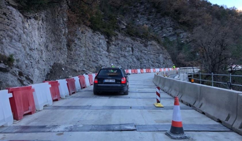 Los vehículos podrán circular el verano por el tramo Campo-Seira de la N-260