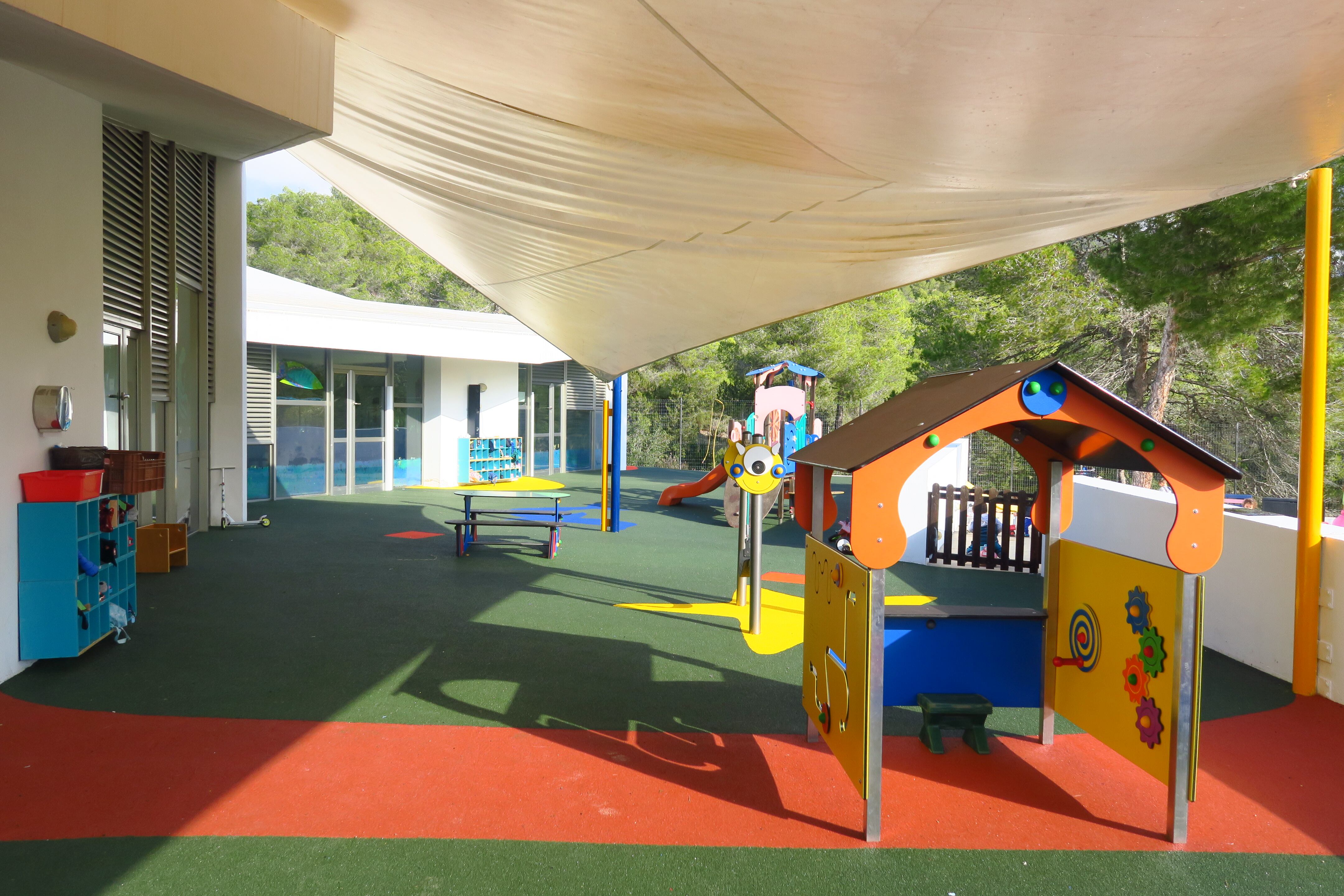 Las familias siguen esperando ayudas para pagar la escolarización 0-3