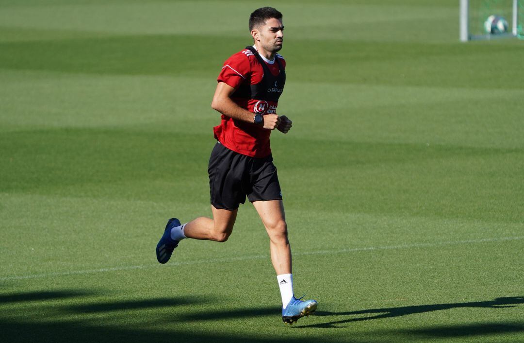 Enzo Zidane trabajando en el Mediterráneo.