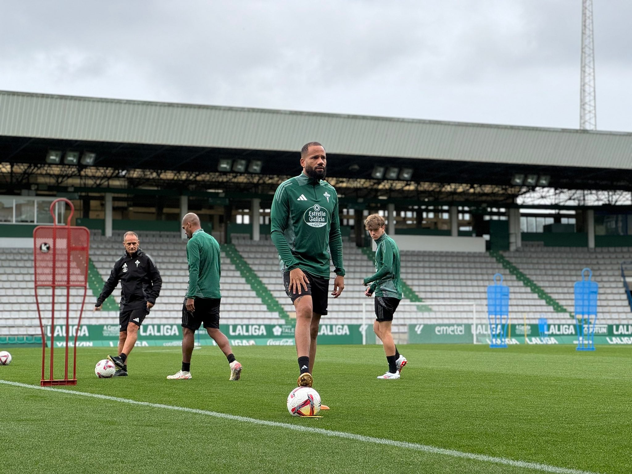 Bebé, en un entrenamiento con el Racing de Ferrol