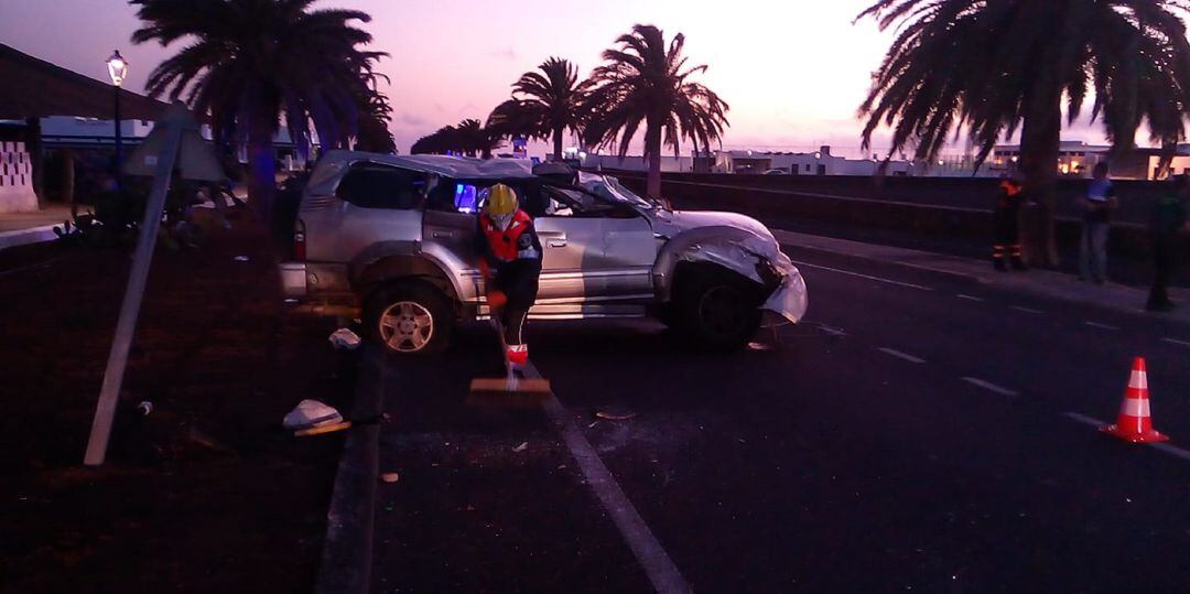 En el vehículo viajaban dos ocupantes.