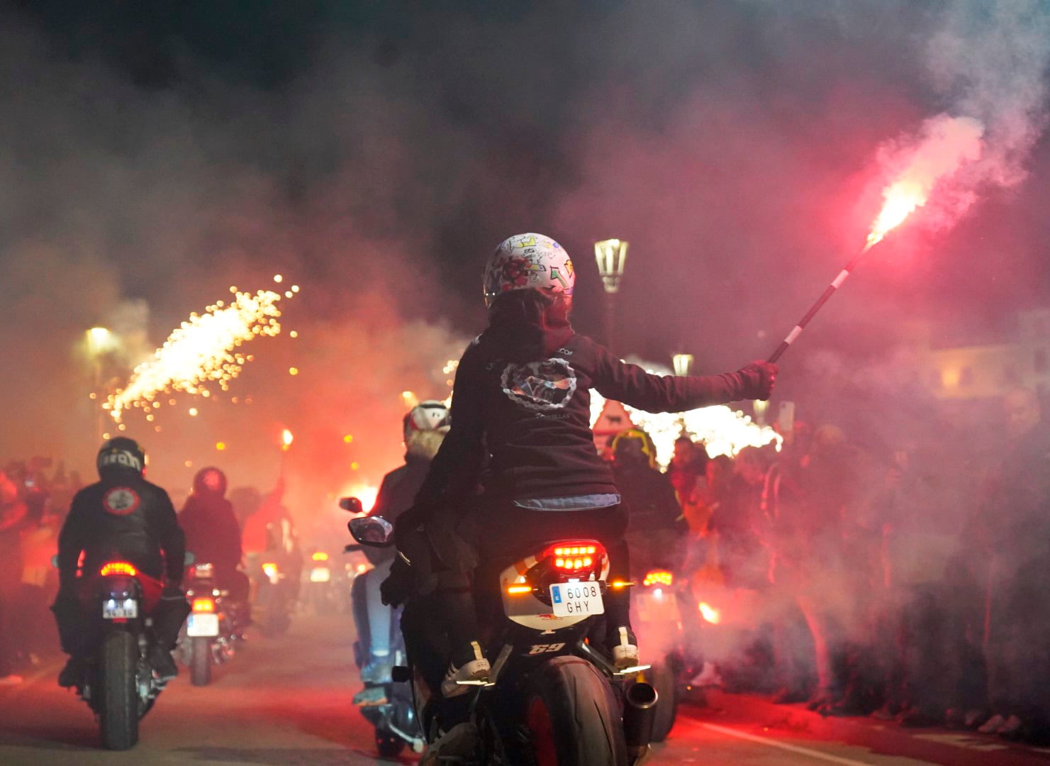 Desfile de antorchas de Motauros, en Tordesillas (Valladolid)