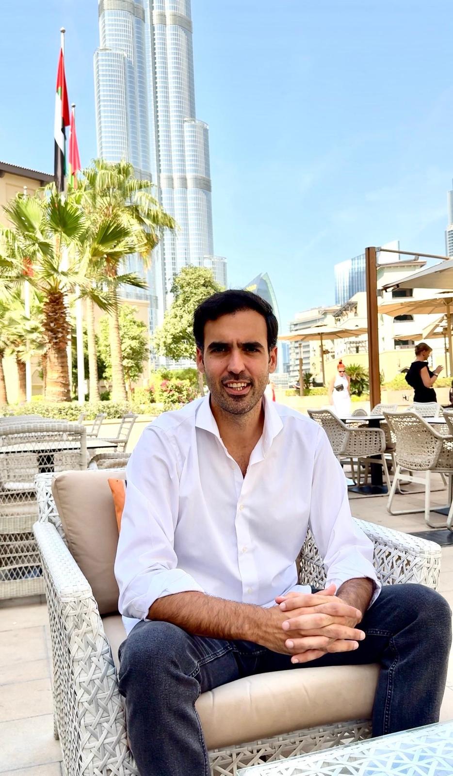 El empresario motrileño, Pablo Roldán, durante su estancia en Dubái