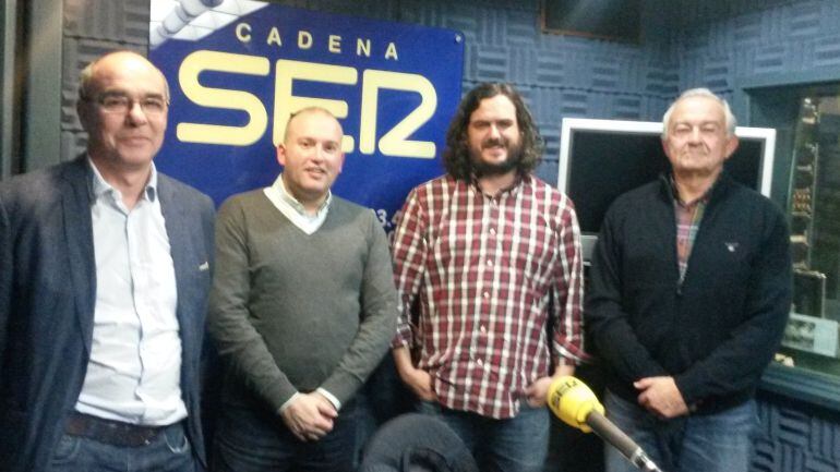 Francisco Jorquera, BNG, Miguel Tellado, PP, Antón Sánchez, AGE, y José Luis Méndez Romeu, del PSdeG-PSOE, en El Coruñés Opina, de Radio Coruña Cadena SER