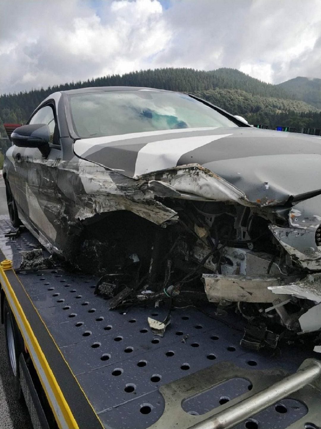 Estado en el que quedó el coche de Wakaso.