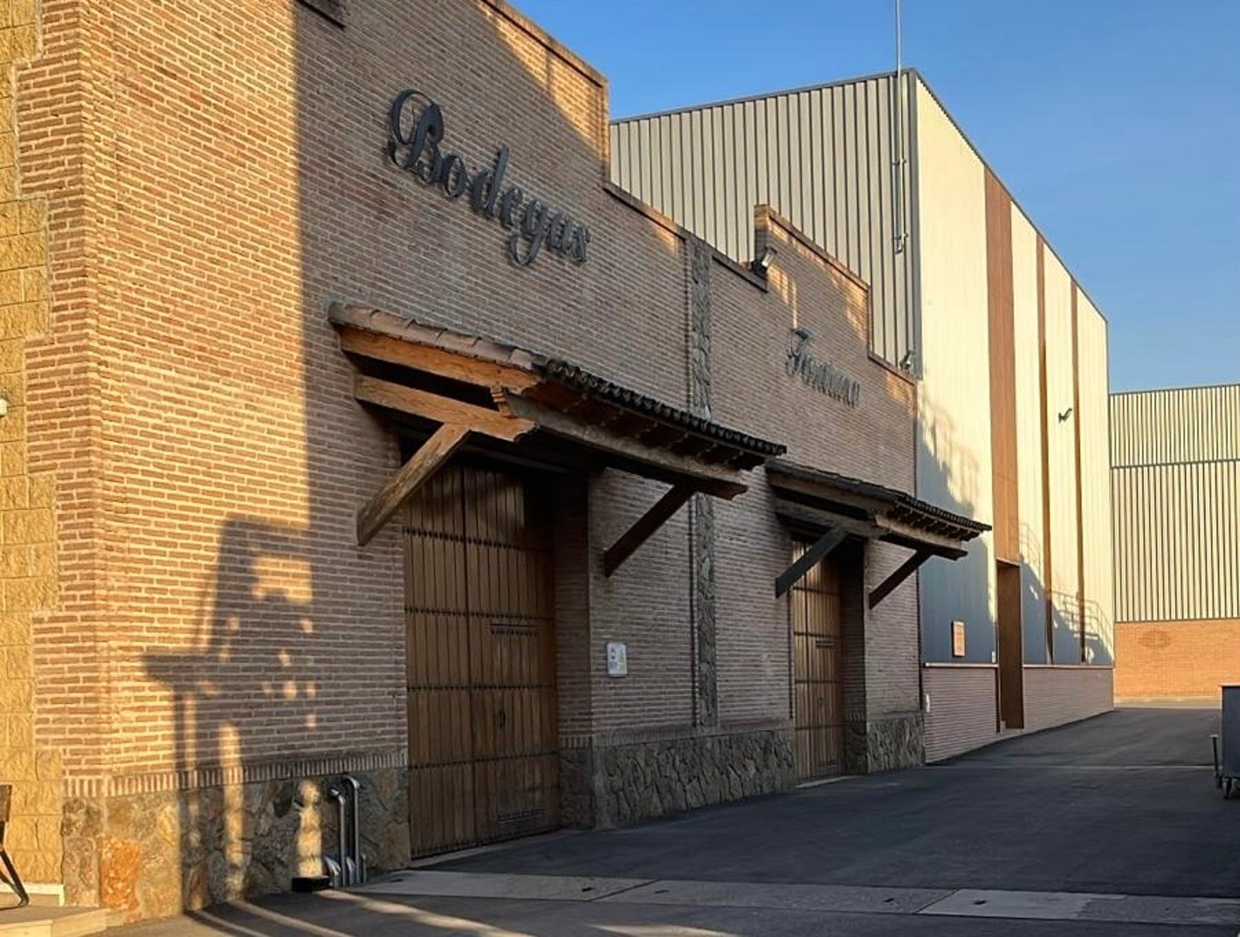 La vendimia no acaba en el campo. En la bodega, cada variedad sigue un proceso diferente.