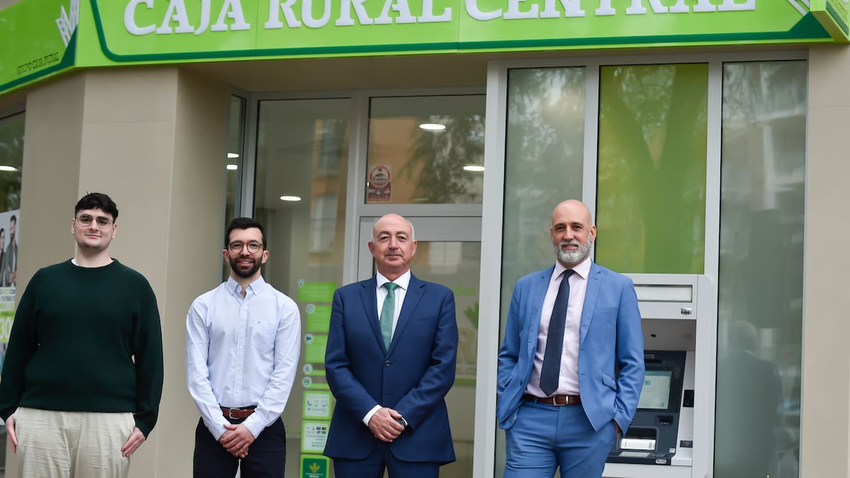 CRC refuerza su cercanía en Murcia con una nueva oficina en Juan Carlos I