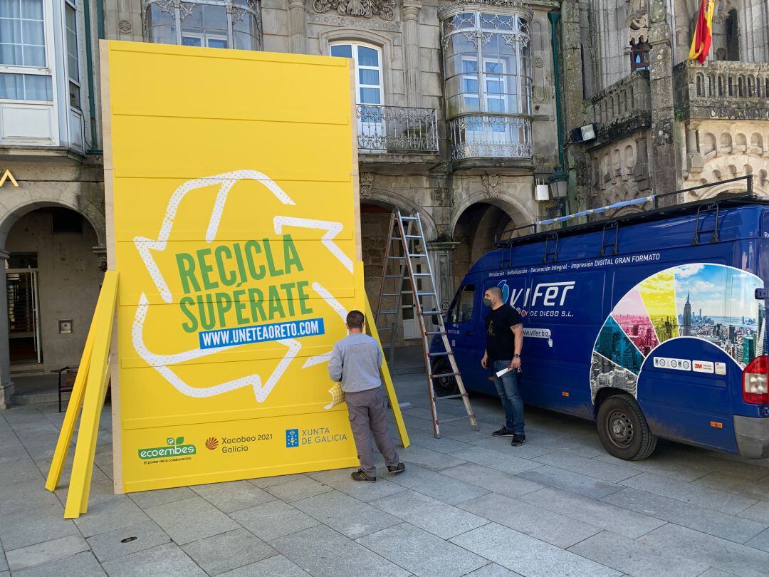 Instalación del contenedor gigante.