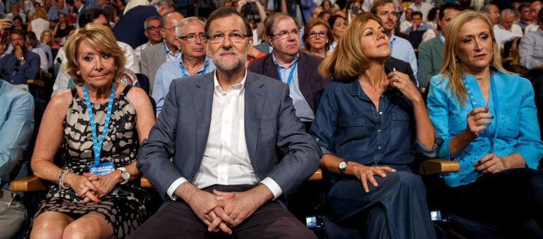 Cristina Cifuentes junto a Esperanza Aguirre, Mariano Rajoy y Dolores de Cospedal, en un acto político celebrado en Alcorcón