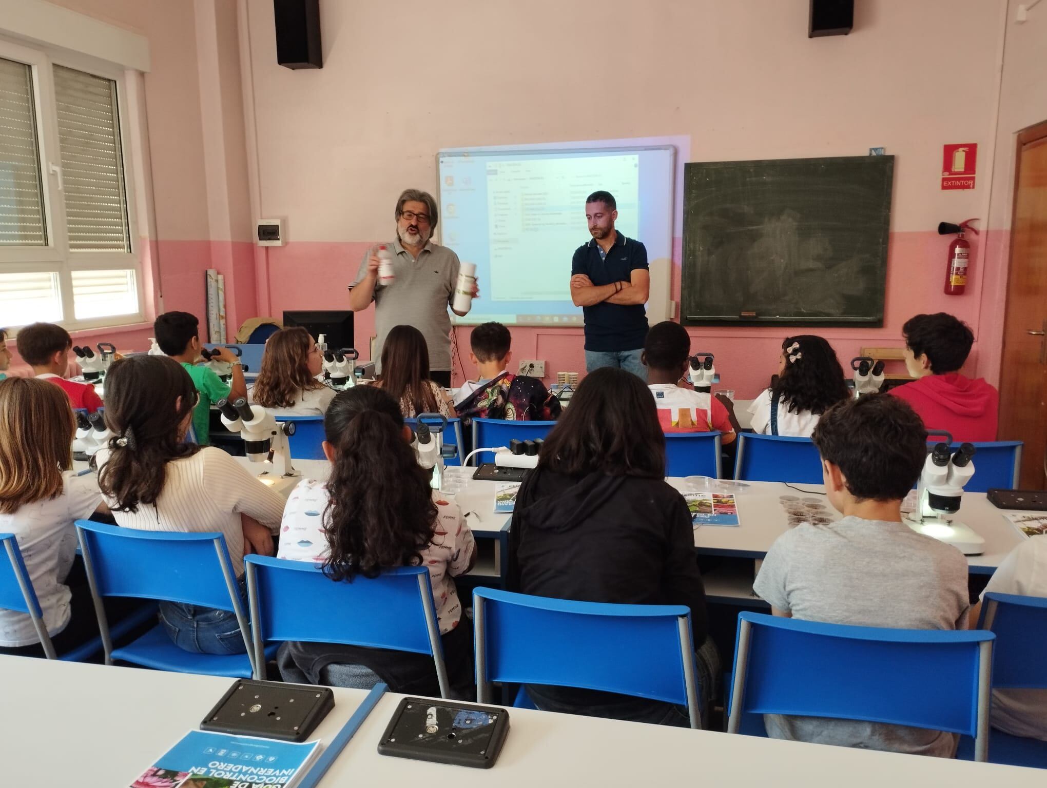 Proyecto de la UCAV con Fundabem en el Colegio Reina Fabiola