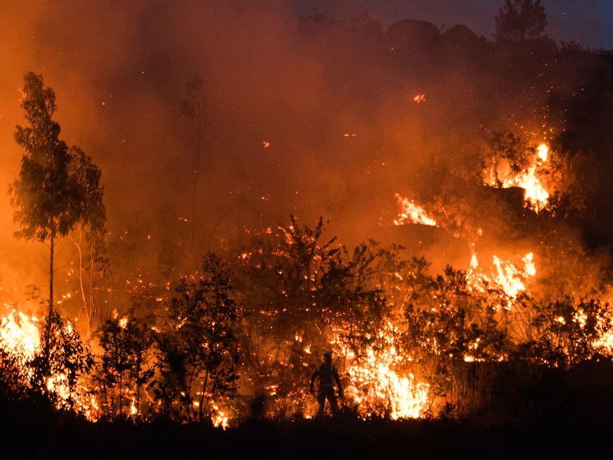 El incendio de Ponteareas, "un preludio": "Se están dando los avisos. ¿Qué más hace falta?"