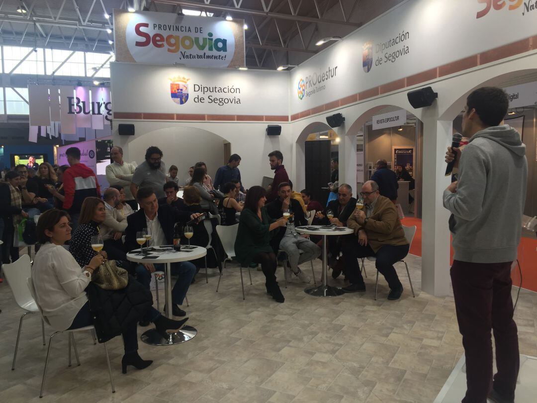 El stand de la provincia de Segovia acogió diferentes catas de los productos de alimentación artesanal con los que cuanta la provincia 