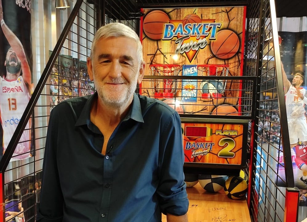 Juanma Iturriaga protagoniza una conferencia en Colmenar Viejo sobre la superación o los riesgos digitales