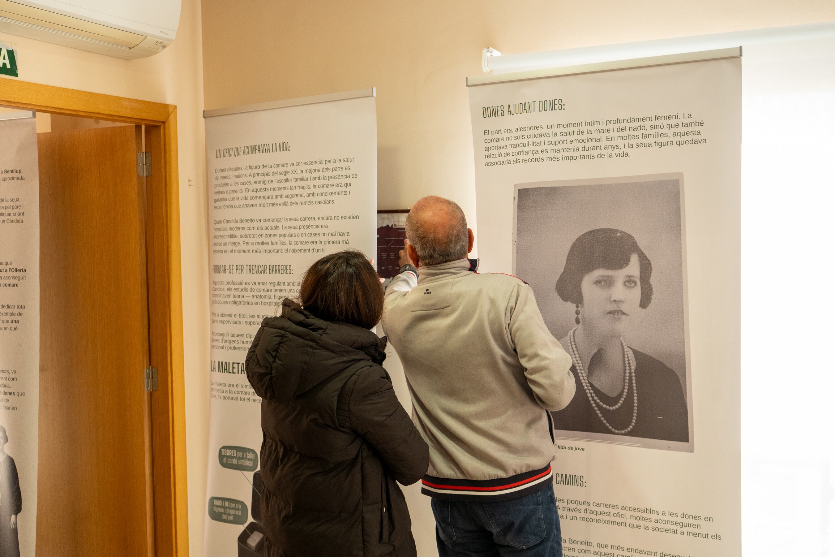 Una exposición dedicada a Càndida Beneito en el Ayuntamiento de Benillup.