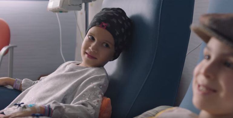 Leire Arrabal protagoniza un spot del día contra el cáncer infantil