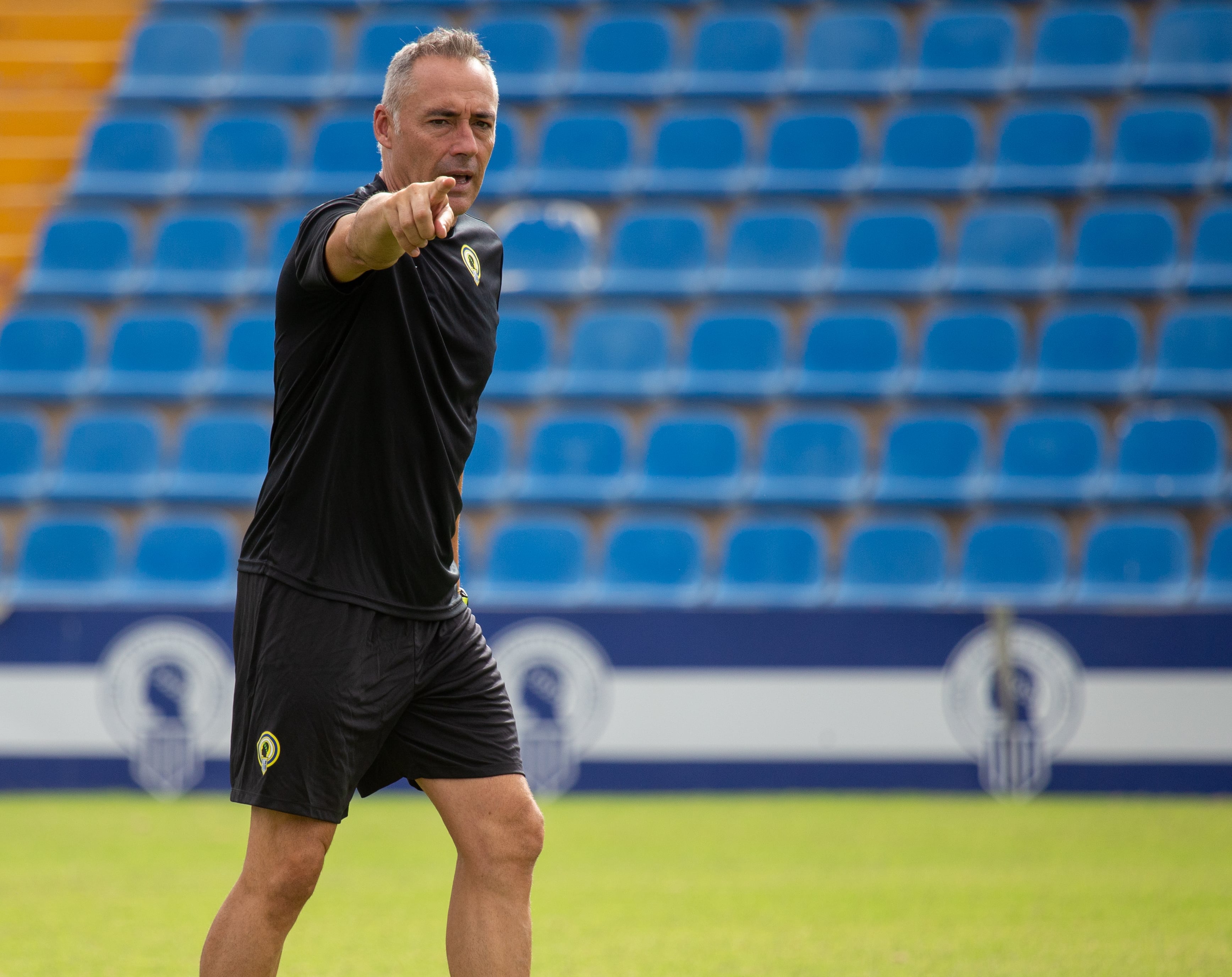 Ángel Rodríguez, entrenador del Hércules, en un entrenamiento de pretemporada