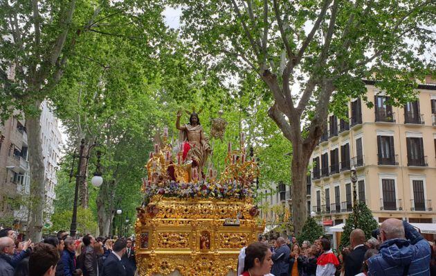 El Señor Resucitado de Resurrección y Triunfo por la Carrera de la Virgen 