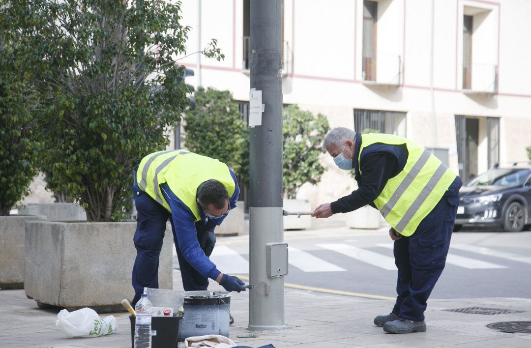 Reparación de farolas en Gandia 