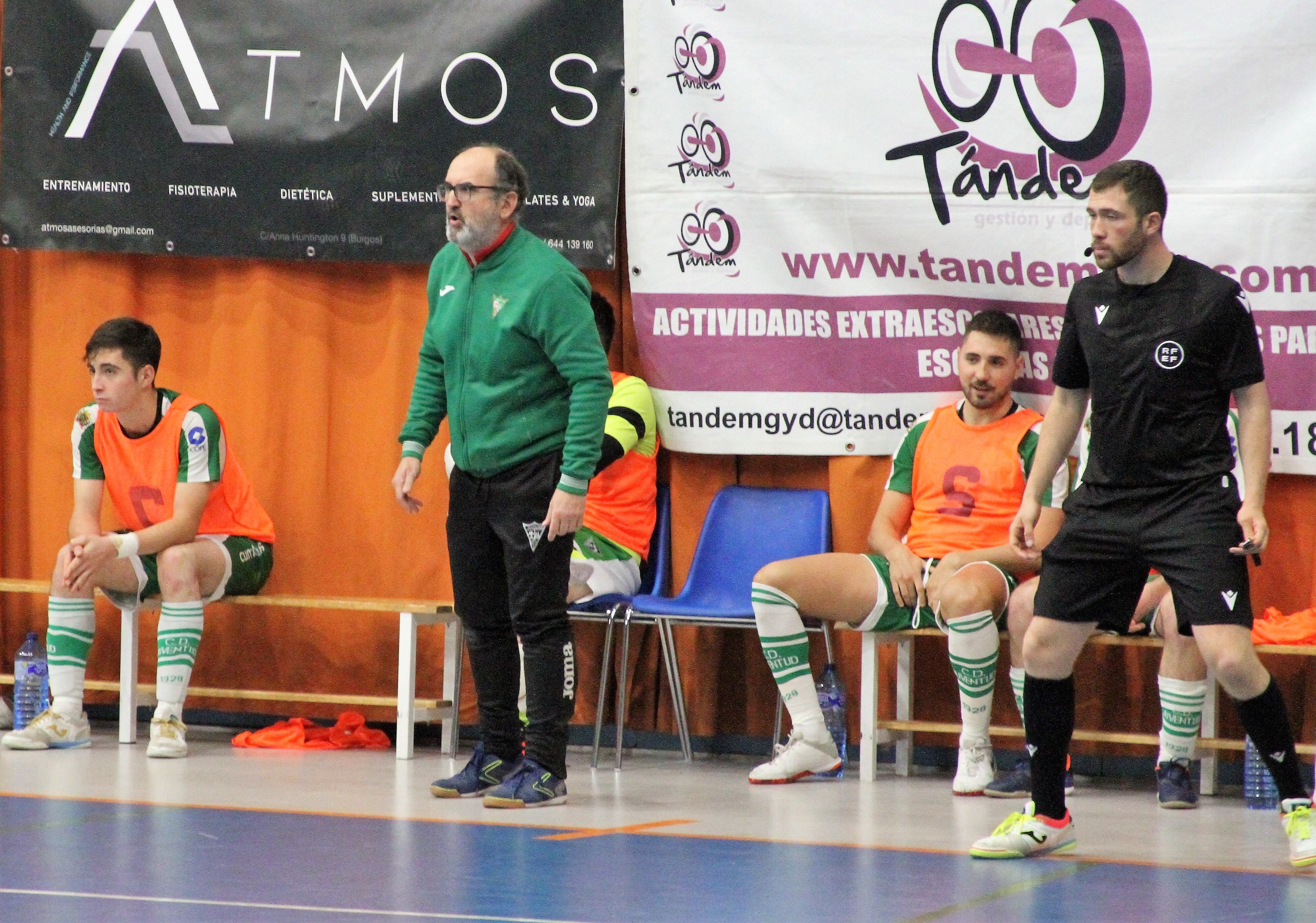 Raúl Zamora, entrenador del Círculo BigMat Fontecha. / Foto: Fernando Miguel