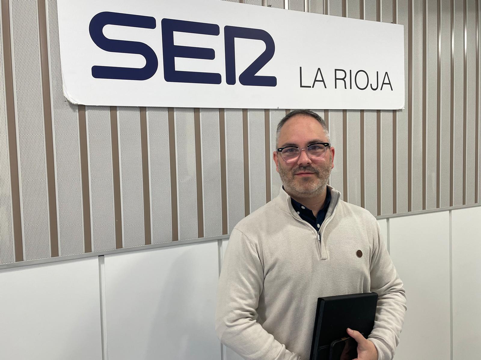 José María Marcolaín es delegado territorial de VOST Spain en La Rioja; coordinador y gestor de emergencias, docente e instructor en Soporte Vital Básico (SVB) y desfibrilación